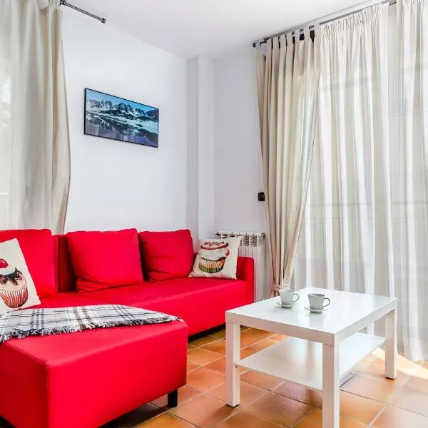 Apartamentos Prat de les Molleres, hotel in Soldeu