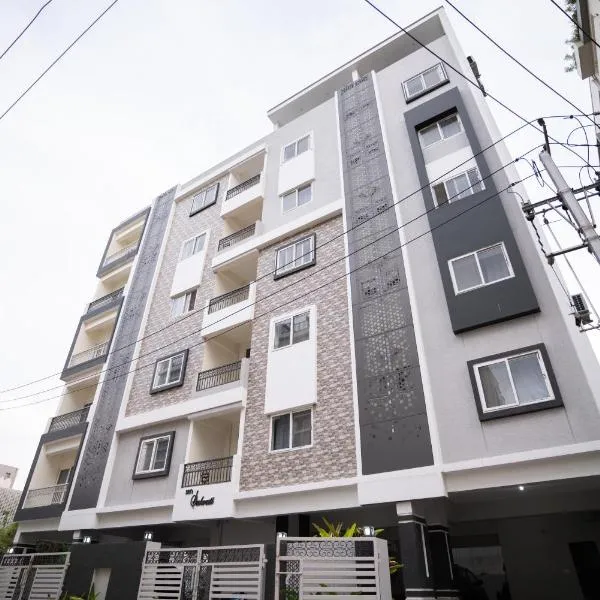 3 Bee's Service Apartments, Gachibowli, hotel in Madhapur