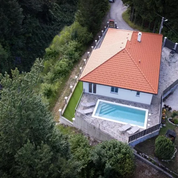 Villa Pika, hotel Delnicében