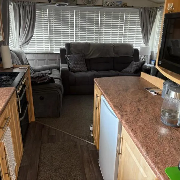 Caravan AH26, hotel in Laugharne