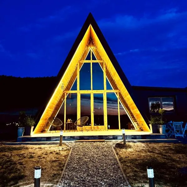Cozy Cabin House, hotel in Novi Pazar