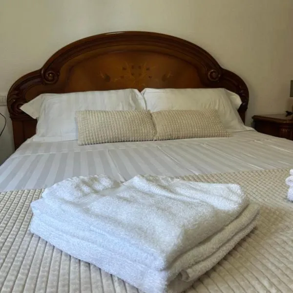 Adelina House, hotel in Olbia