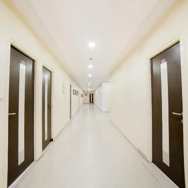 Super Capital O Raaga Grand, hotel in Hyderabad