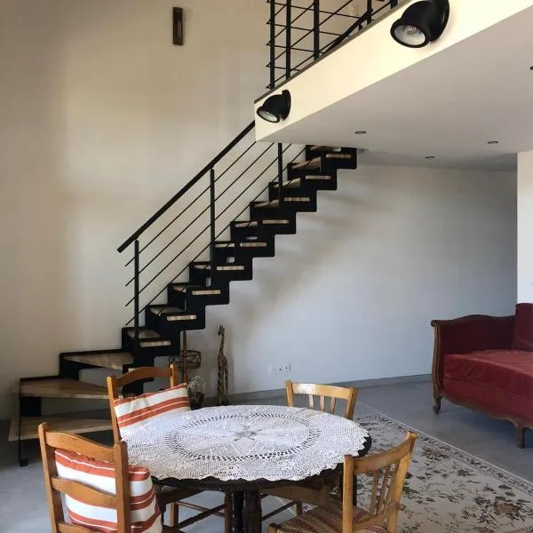 Charming loft in Cozzano, хотел в Cozzano