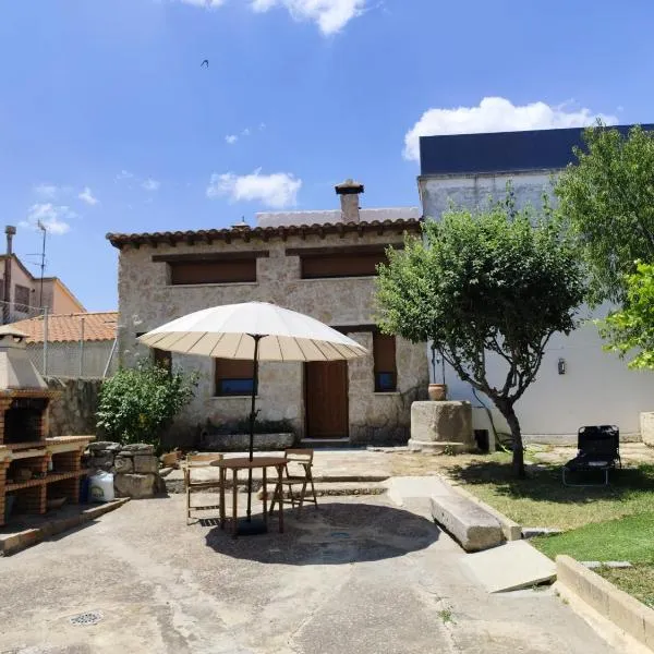VUT Galanes, hotel in Almenara de Tormes