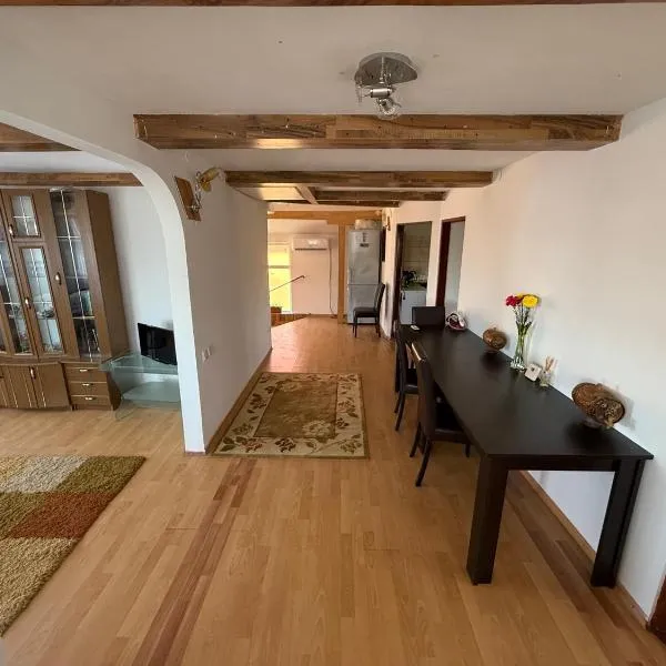 My HOME 2, khách sạn ở Strejnicu