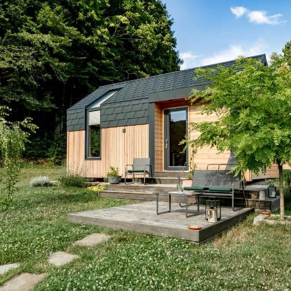 Posestvo Brida - Authentic Cozy Nest, hotel in Ilirska Bistrica