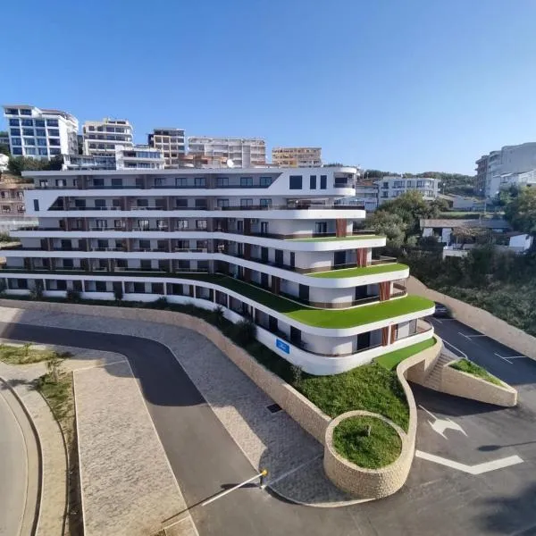 Allure Apartments, hotel in Ulcinj