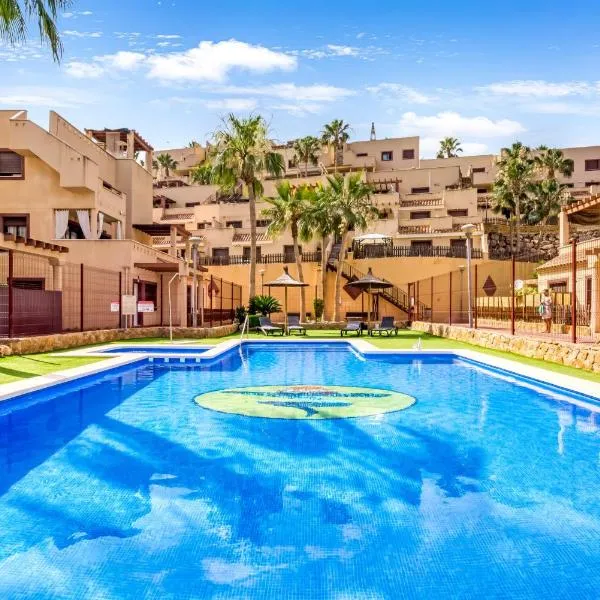 Oasis in Los Collados - 2BR - Pool & Garden, hotel sa Águilas