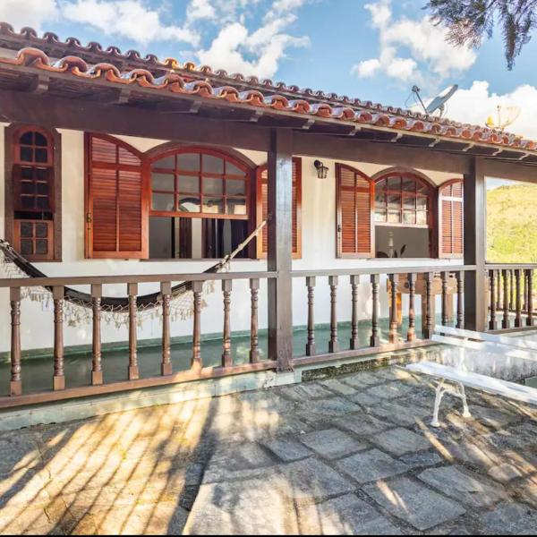 Casa agradável no centro de Miguel Pereira