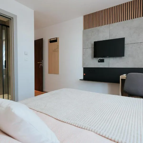 Noclegi Staś Krasnobród, hotel v destinaci Krasnobród