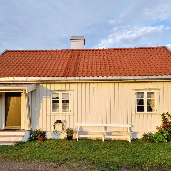 Beautiful log house at The World's End, Tjøme, khách sạn ở Helgerød