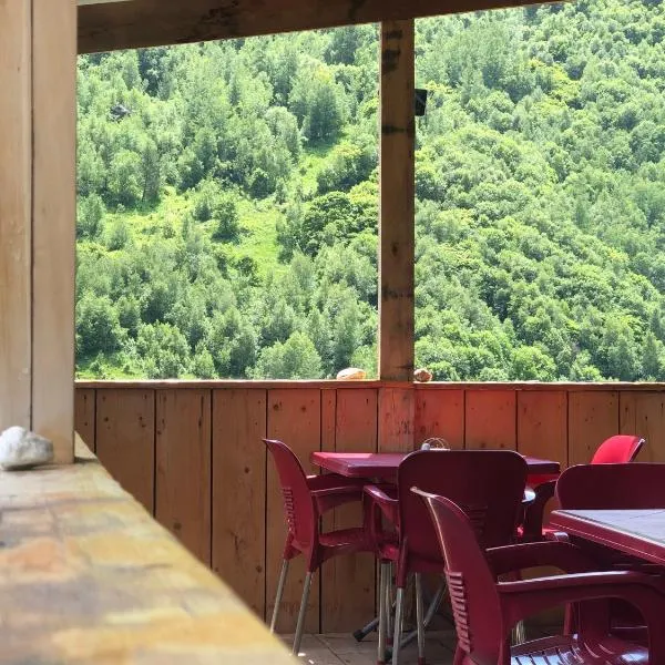 Ela, hotel en Ushguli