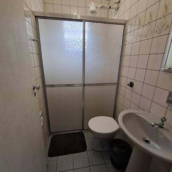 Casa com churrasqueira e piscina - Foto 3
