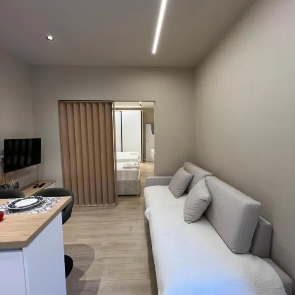 Modern Deluxe Diar Apartments, ξενοδοχείο στο Δυρράχιο