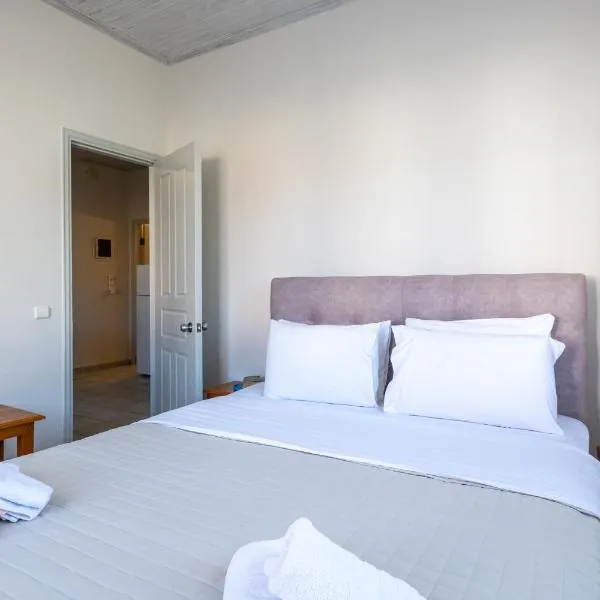 Mythos Suites-Dionysos apartment, hotel v destinaci Methoni