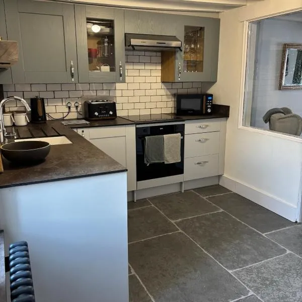 Horseshoe Cottage Edwinstowe، فندق في إيدوينستو