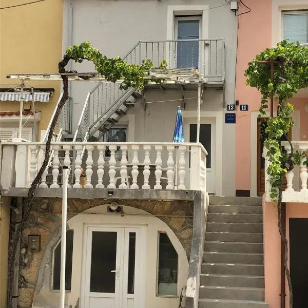 Studio 2 in Punat - Insel Krk, hotel in Punat