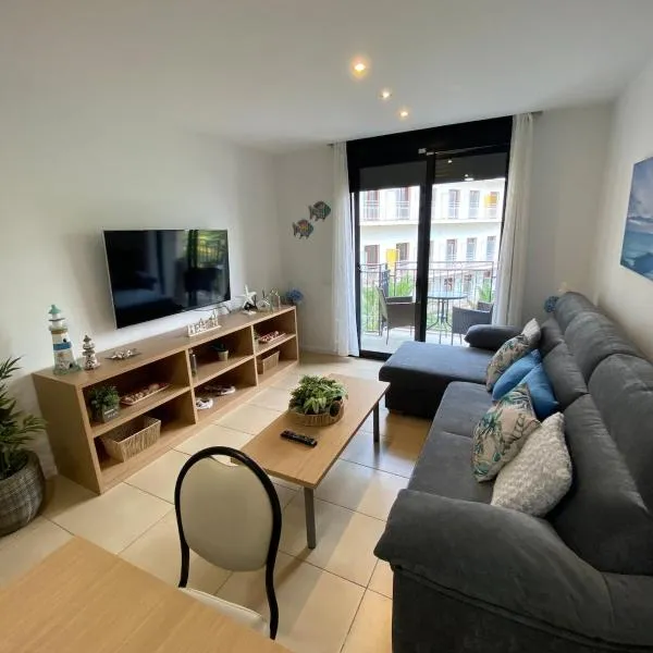 Ikigai Suite - 6p Modern Apartment with Parking & Swimming Pool, Hotel in Lloret de Mar