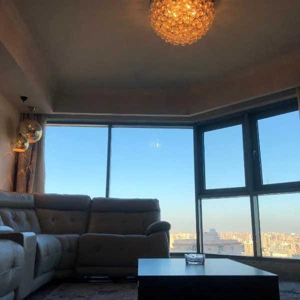 In the clouds, hotel in Alexandria