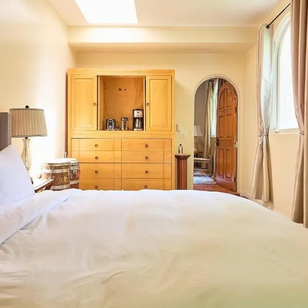 Beverly Hills Luxury Haven