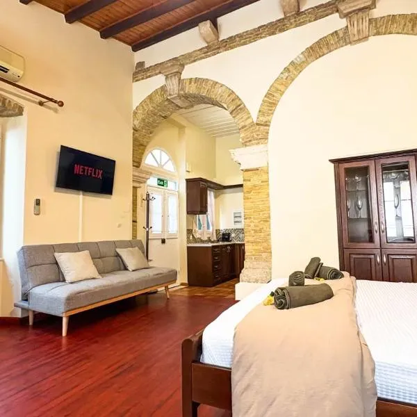 Casa Di Peve Corfu Old Town Venetian Apartment, hotel v destinaci Korfu
