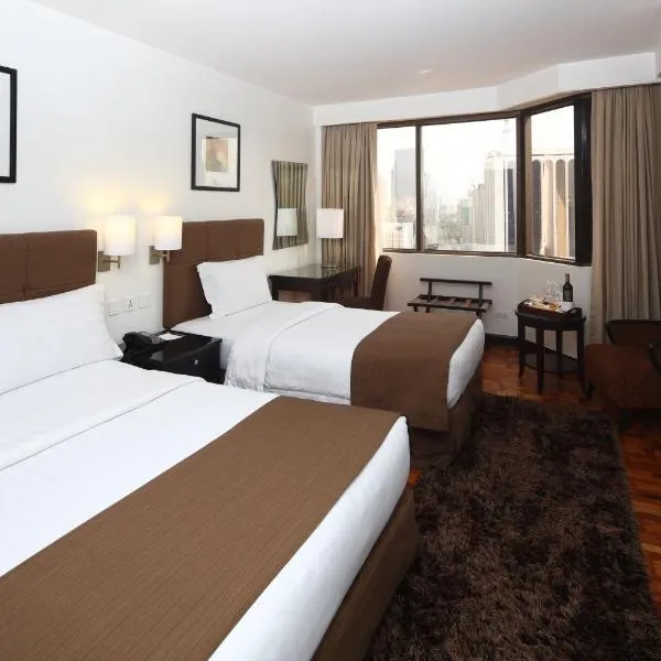 City Garden Hotel Makati, hotel v destinaci Manila