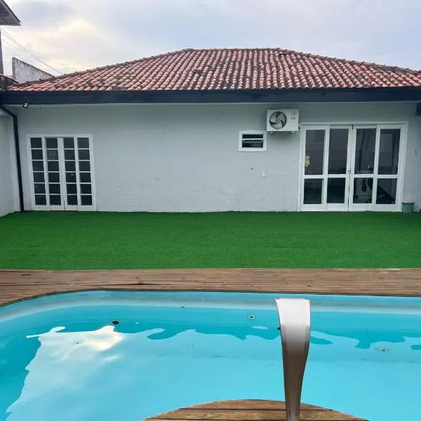 Bigua House - Seu Lar em Biguaçu, hotel in Biguaçu