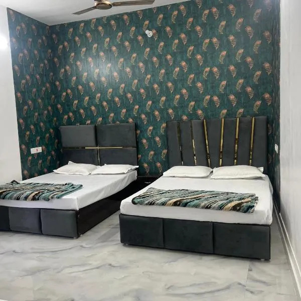 Hotel Sankul Villa, 100 Meter Away Saryu River & Ram Ki Paidi, Lux Stay, hotell sihtkohas Ayodhya