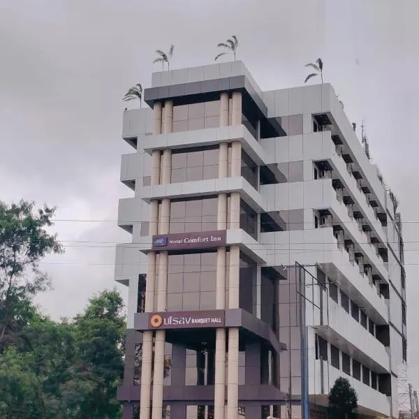 Hotel Comfort Inn Shikrapur, hotel in Shikrapur