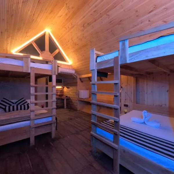 Gisban Wood Cabana & Hostel، فندق في هارابانا