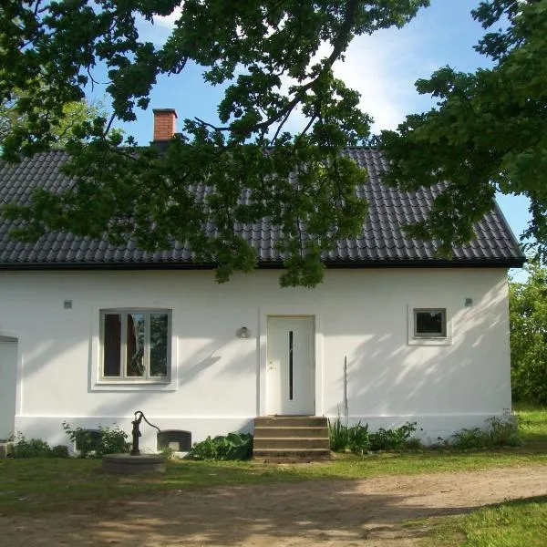 Bokeslundsgårdens Farmstay, hotel in Hörby