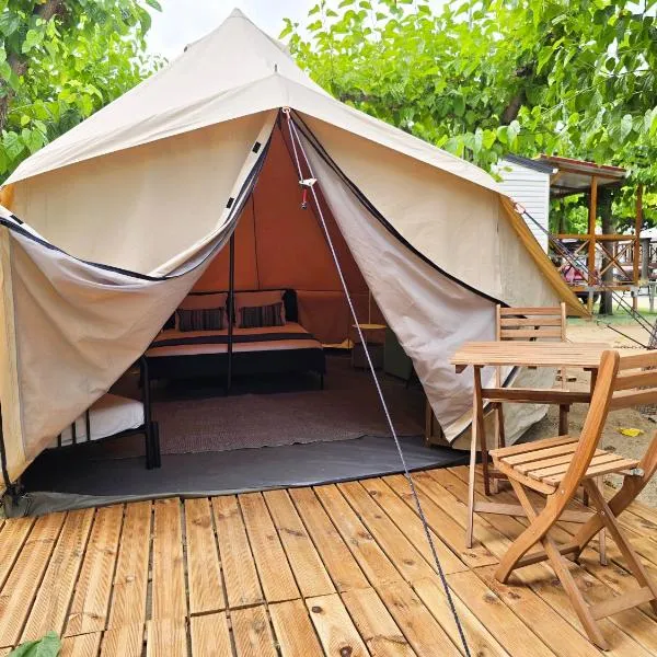 Camping Costa Dorada, hotel a Canet de Mar