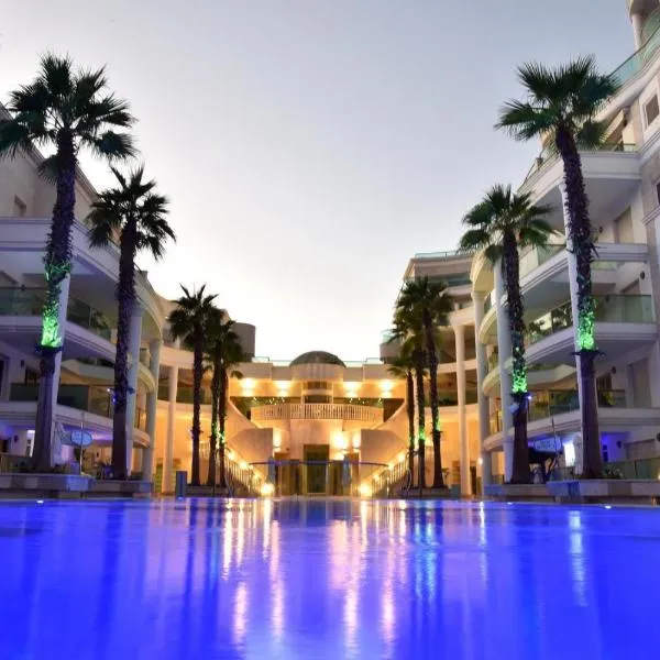 Pool view שלושה חדרי שינה, hotel v destinaci Eilat