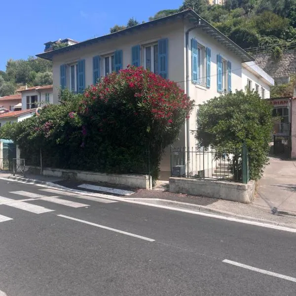 Haut de maison niçoise - Calme, Charme et Vu Dégagée sur les Collines, khách sạn ở Nice