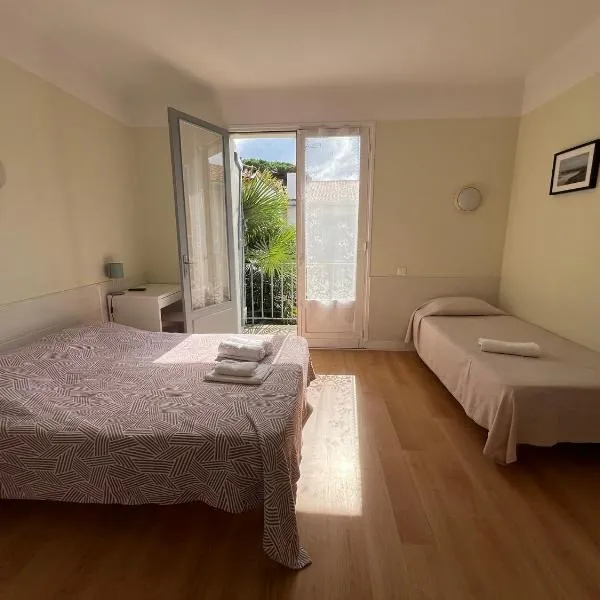 Capbreton में, होटल Hôtel La Pergola - centre ville