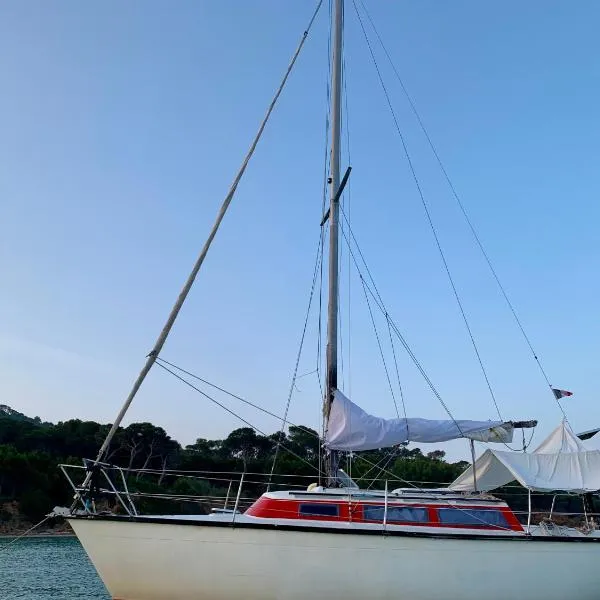 Voilier à Porquerolles – hotel w Hyères