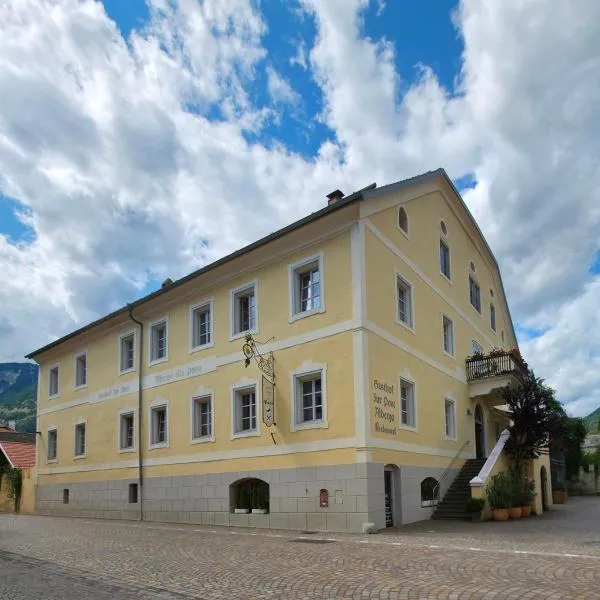 B&B Zur Post, hotel in Glorenza