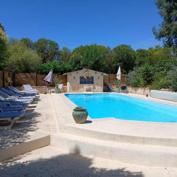 Mas d'Alivon, hotel in Arles