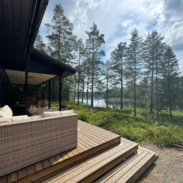 Honganranta Lakeside Cottage - 45 min from Helsinki, hotel em Siuntio