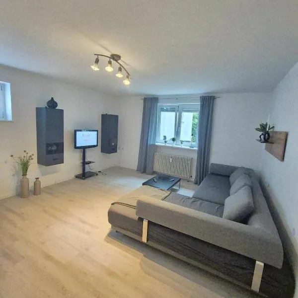 Großzügige 96 qm Wohnung mit 2 Schlafzimmern und großem Wohnzimmer, hotel in Bad Abbach