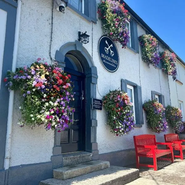 Madelines Accommodation, Hotel in Tinahely