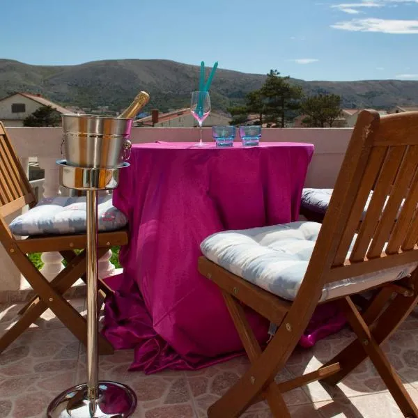 Sea Margarita Apartment, hotel in Pag