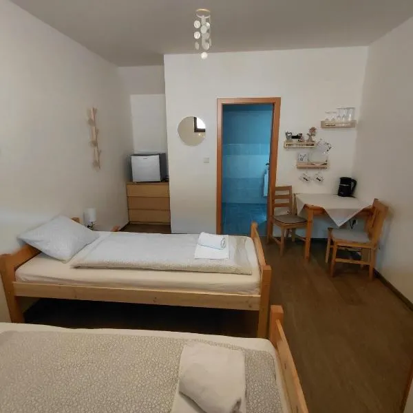 Pivní lednice, Hotel in Lhota pod Libčany