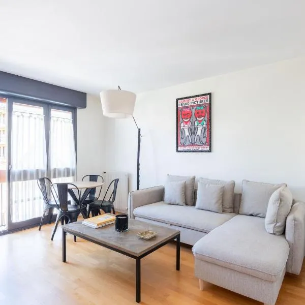 F2 moderne - 15 min Paris - Parking privé, hotel di Enghien-les-Bains