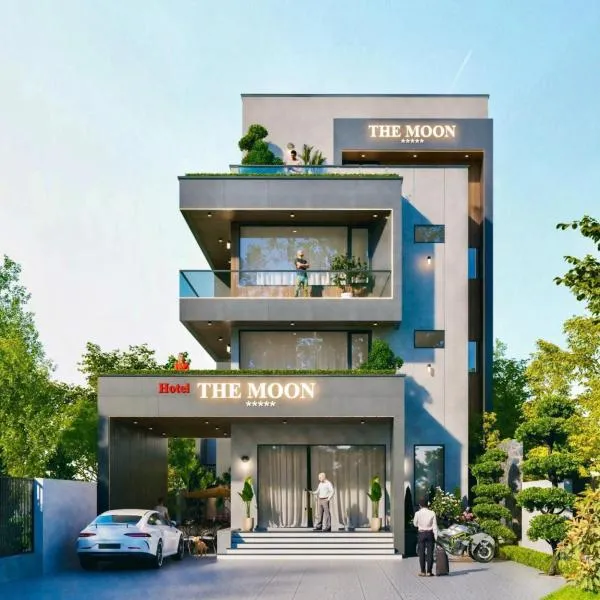 The Moon Hotel, hotel u gradu Quảng Trach