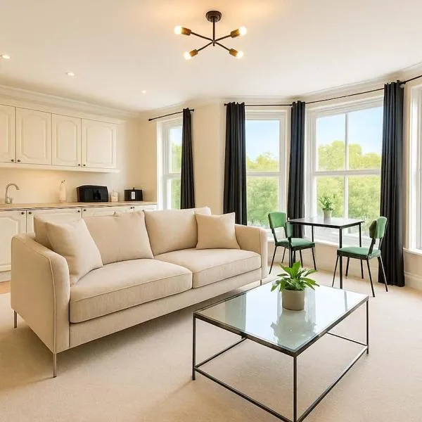 Central King Apartment with view of River, hotel v destinaci Cardiff