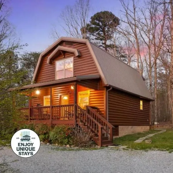 Peak of Perfection at Cabins in the Clouds, Hotel in Rising Fawn