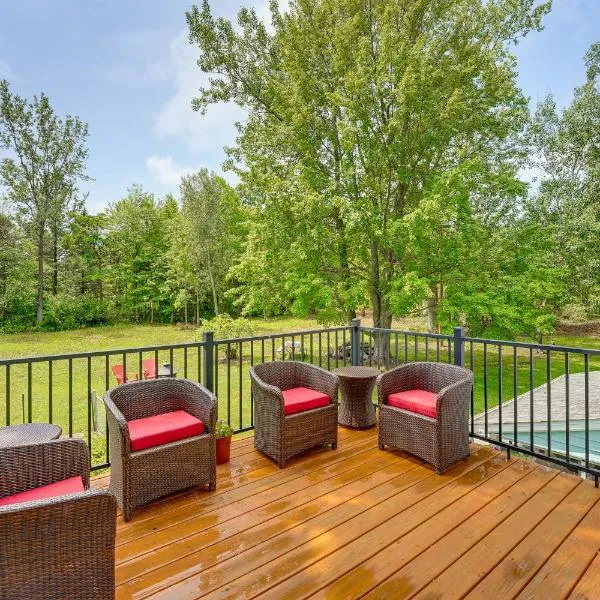 Quiet Country Studio Between Saugatuck & Holland!, hotel i Holland
