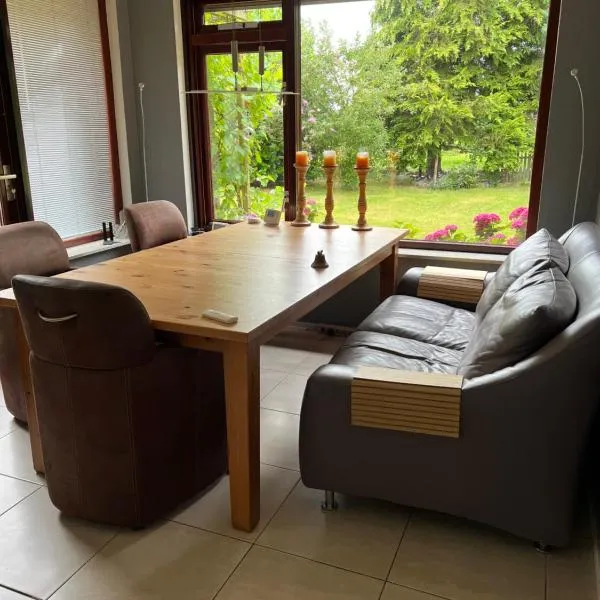 Vakantiehuis met 1 slaapkamer, hotel in Epe